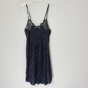 Dentelle Vintage Black Lace-Top  Chemise, …